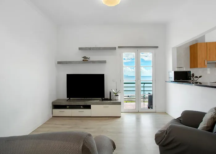 Jay Paradise - Paraiso Jota Santa Cruz (Madeira)